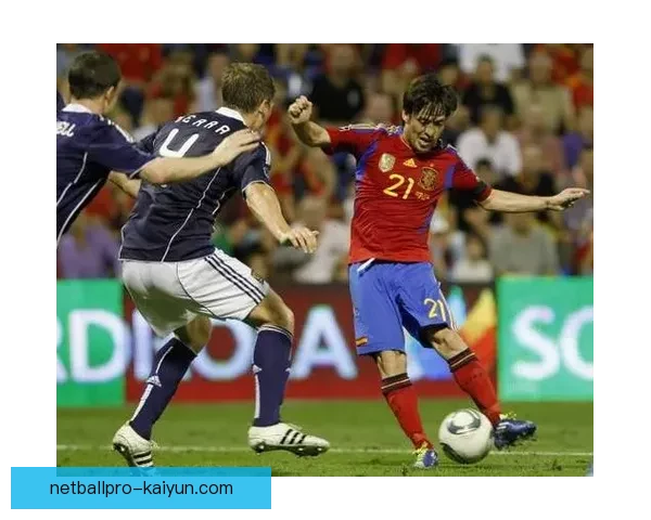 莫利纳速度优势明显，近期表现稳健，助力球队攻防转换更为迅速